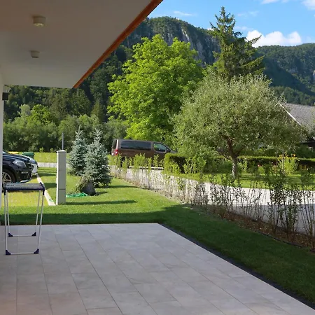 Lägenhetshotell Nina Bohinj