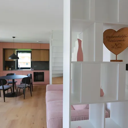 Nina Hotel apartamentowy 4*