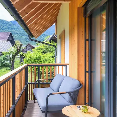 Lägenhetshotell Nina Bohinj