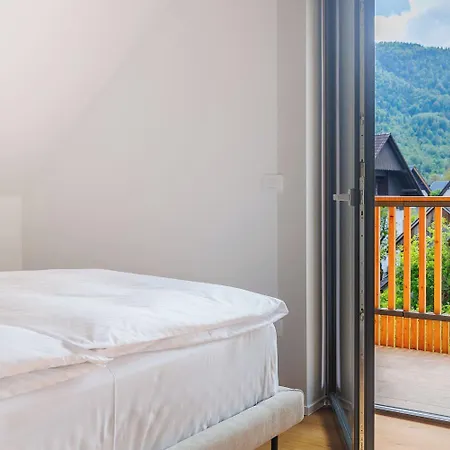 Lägenhetshotell Nina Bohinj